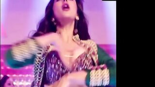 Rakul Preet Singh Breasts Scene in De De Pyar De