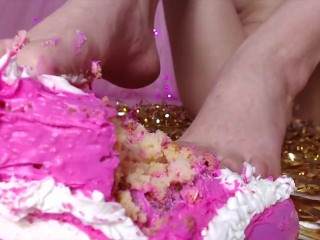 a Slice of Cake Trailer