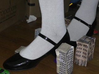 amaninheels - Crossdressing Schoolgirl vs The City (teaser)