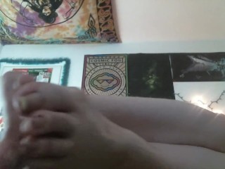 BBW Feet: Oily Soles and Toes