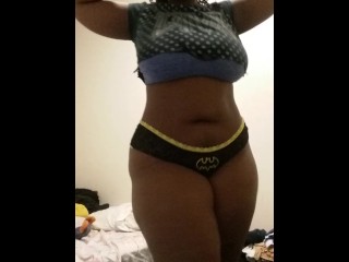 Big booty bouncing and twerking