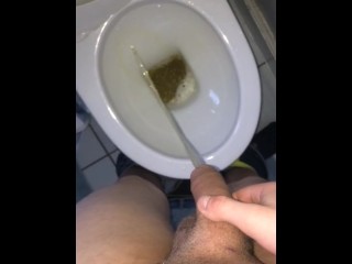 Big Scottish cock pissing