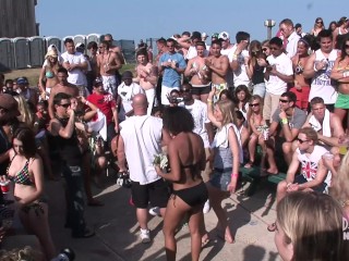 Bikini Twerking Contest On Spring Break