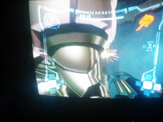 Blonde Bombshells smash alien life forms