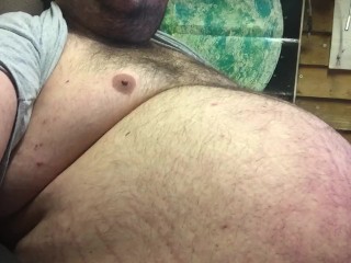 closeup belly clip