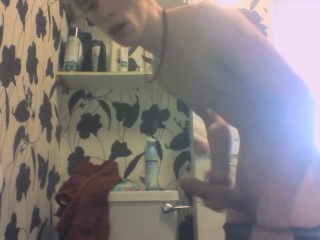 CUMMING IN TIGHT BOXERS