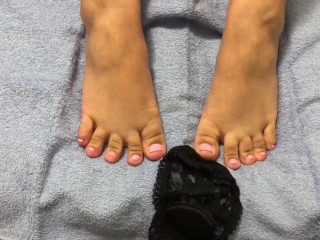 Cute Latina feet in lace ped socks