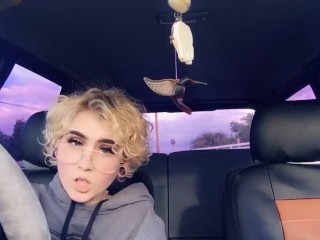 desperate loud pulls over to make herself cum