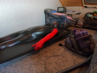 How difficult to get in the vacbed with hands without help