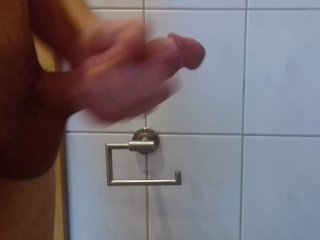 Huge Load of Cum - must drain out from 17cm dick