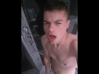 HUNK STR8 CUM UNDER SHOWER