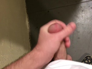 Jerking off in the laundry room HD