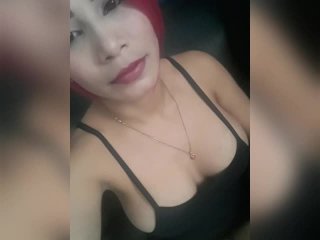 MABELLA RIVAS - Venezuelan WHORE Showing Upskirt - CHICA PUTA