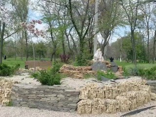 Mamada en un parque público