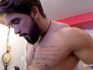 Maskurbate Lumberjack Hunk has a Nice Cock