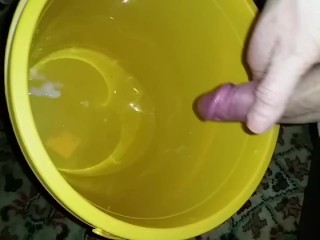 Massive Cumshot into Piss  + Slow-Motion