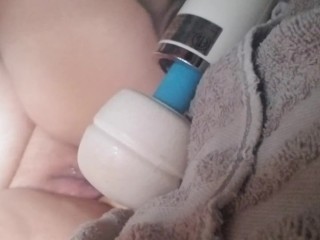 My first time doing Anal makes me squirt everywhere