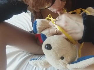 my little step-aunt's dog has an irrepressible vice