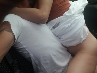 Parco pubblico.Pompino e Chiavata in auto (vera)  interrotta da polizia..