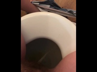 PEEING AT A PARTY - TAMPON STRING