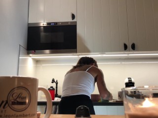 Perfect Pokies on the Kitchen Cam