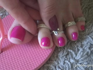 Pink nails