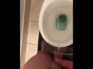 Pissing 1