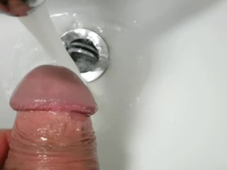 Pissing before washing my sensitive cock head