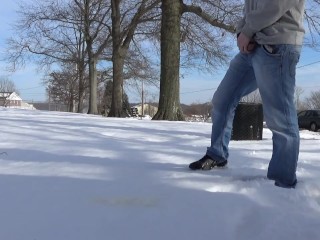 Public Pissing From Hot Young Guy - JohnnyIzFine