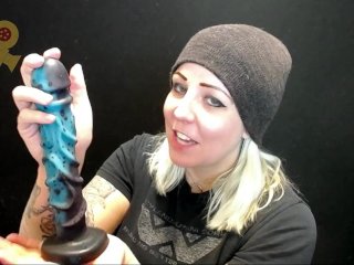 Rio Reviews: The Pleasure Works' Night's King (heat activated color)