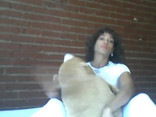 Sia in all white dancing