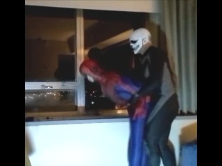 skeleton faced frogman humps spiderman