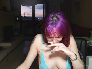 Sniffing the infalible sneezing powder