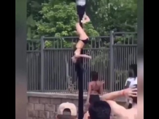 Stripper on giant black pole