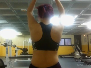 Training my arms with dumbbells: biceps