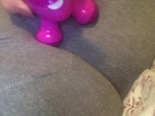 Vibrating pussy
