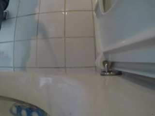 When you only see the shadow and the streaming pee